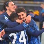 Naples arrache la victoire face à la Lazio et s’offre la première place.