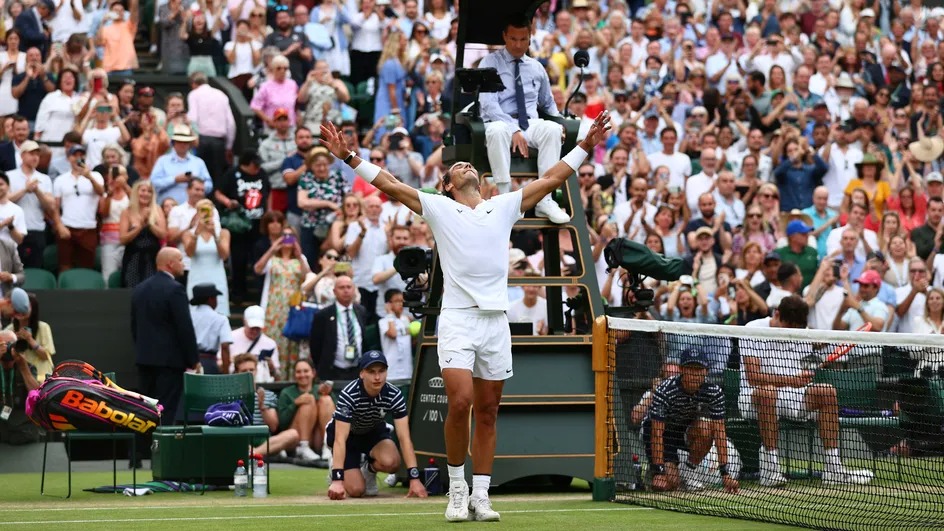 Wimbledon 2022 : Rafael Nadal se qualifie pour la demi-finale en battant difficilement Taylor Fritz